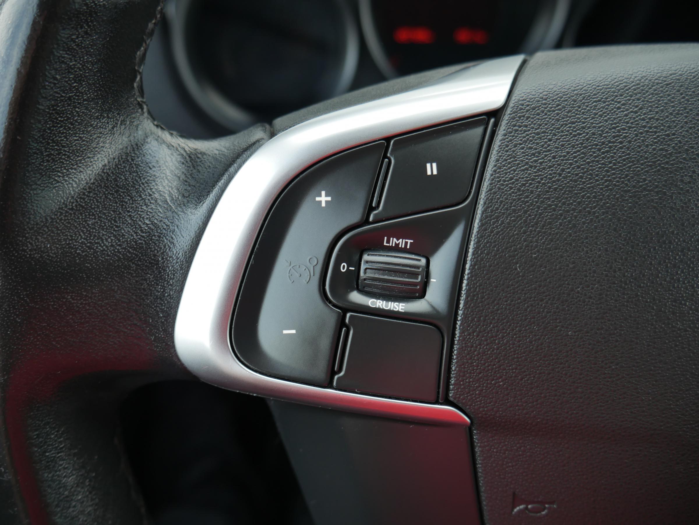 Citroën C4, 2011 - pohled č. 12