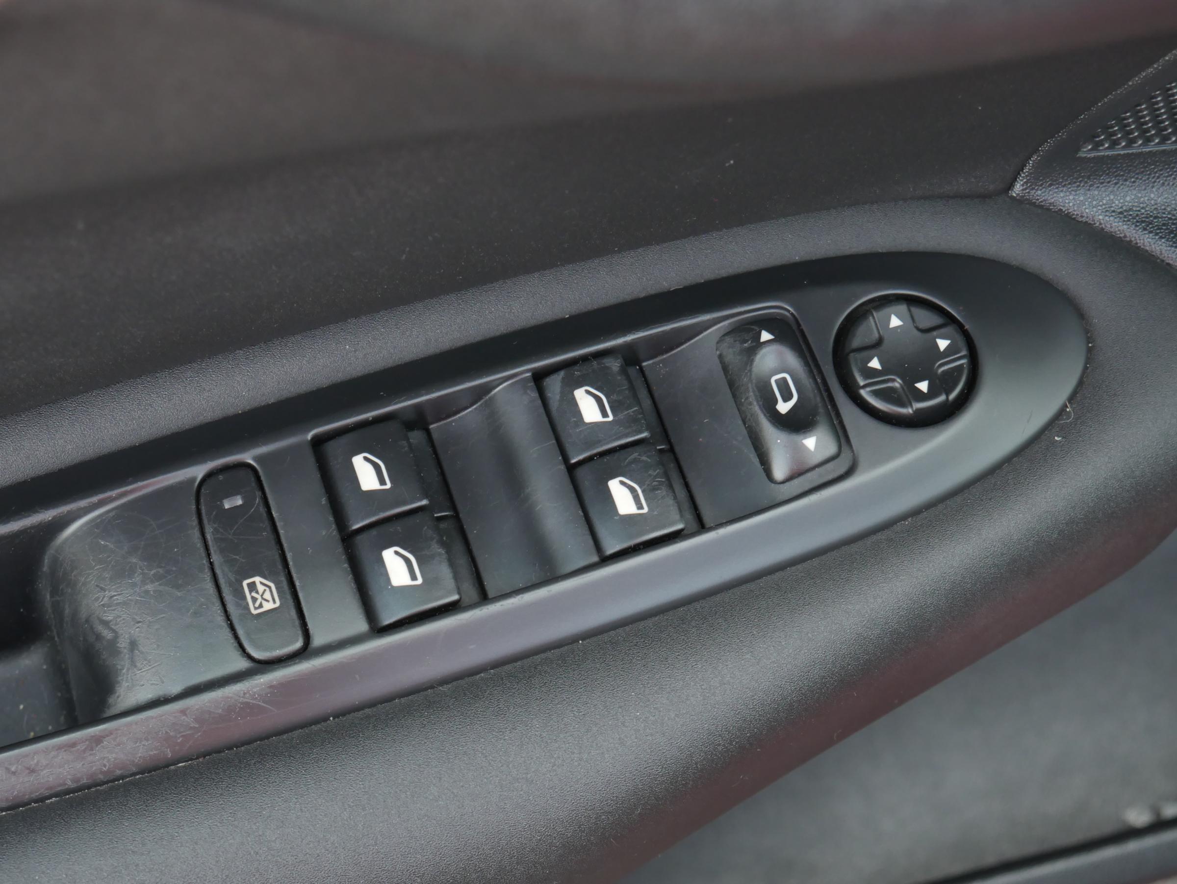 Citroën C4, 2011 - pohled č. 16