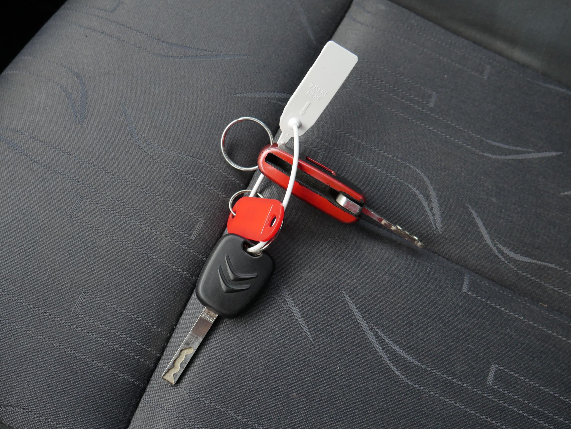 Citroën C4, 2011 - pohled č. 18