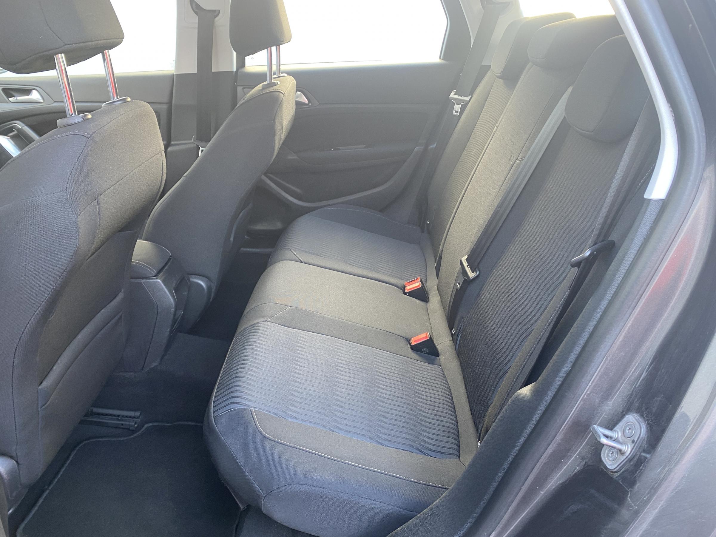 Peugeot 308, 2016 - pohled č. 10