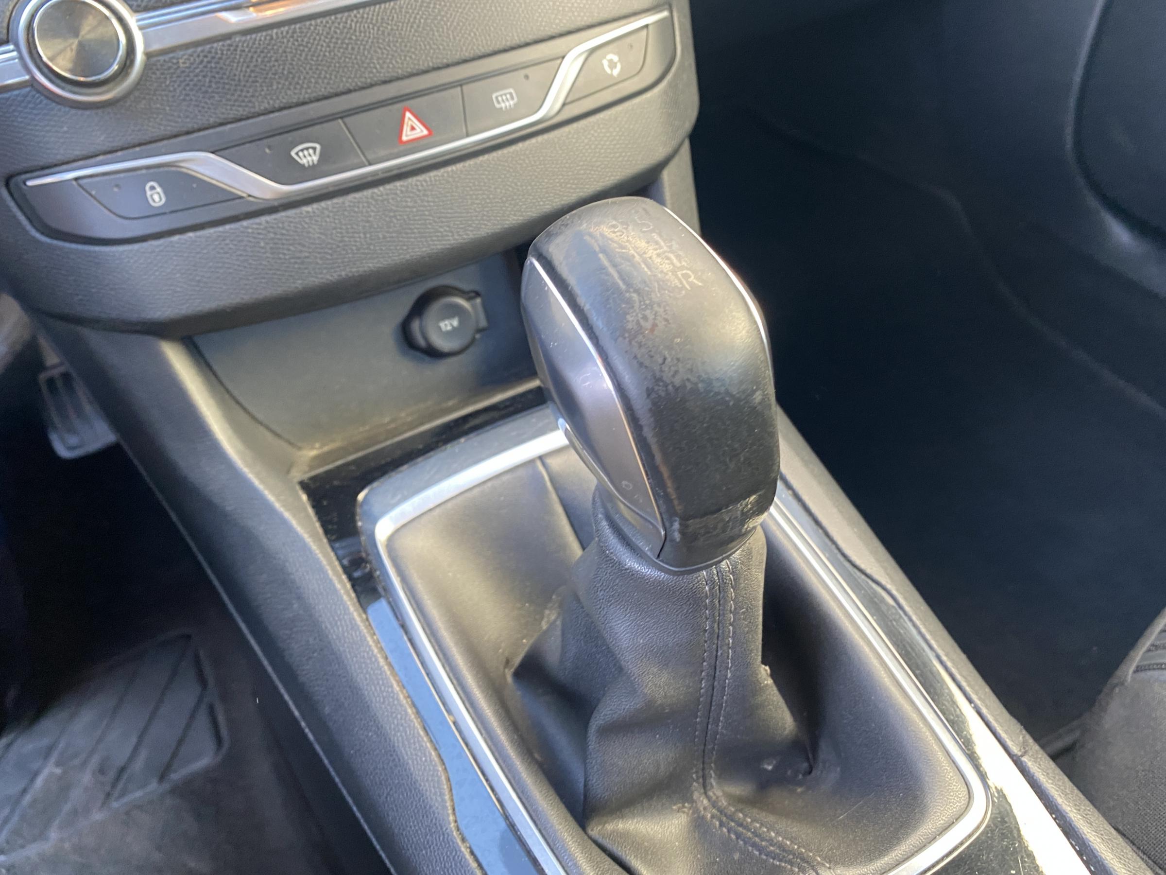 Peugeot 308, 2016 - pohled č. 15