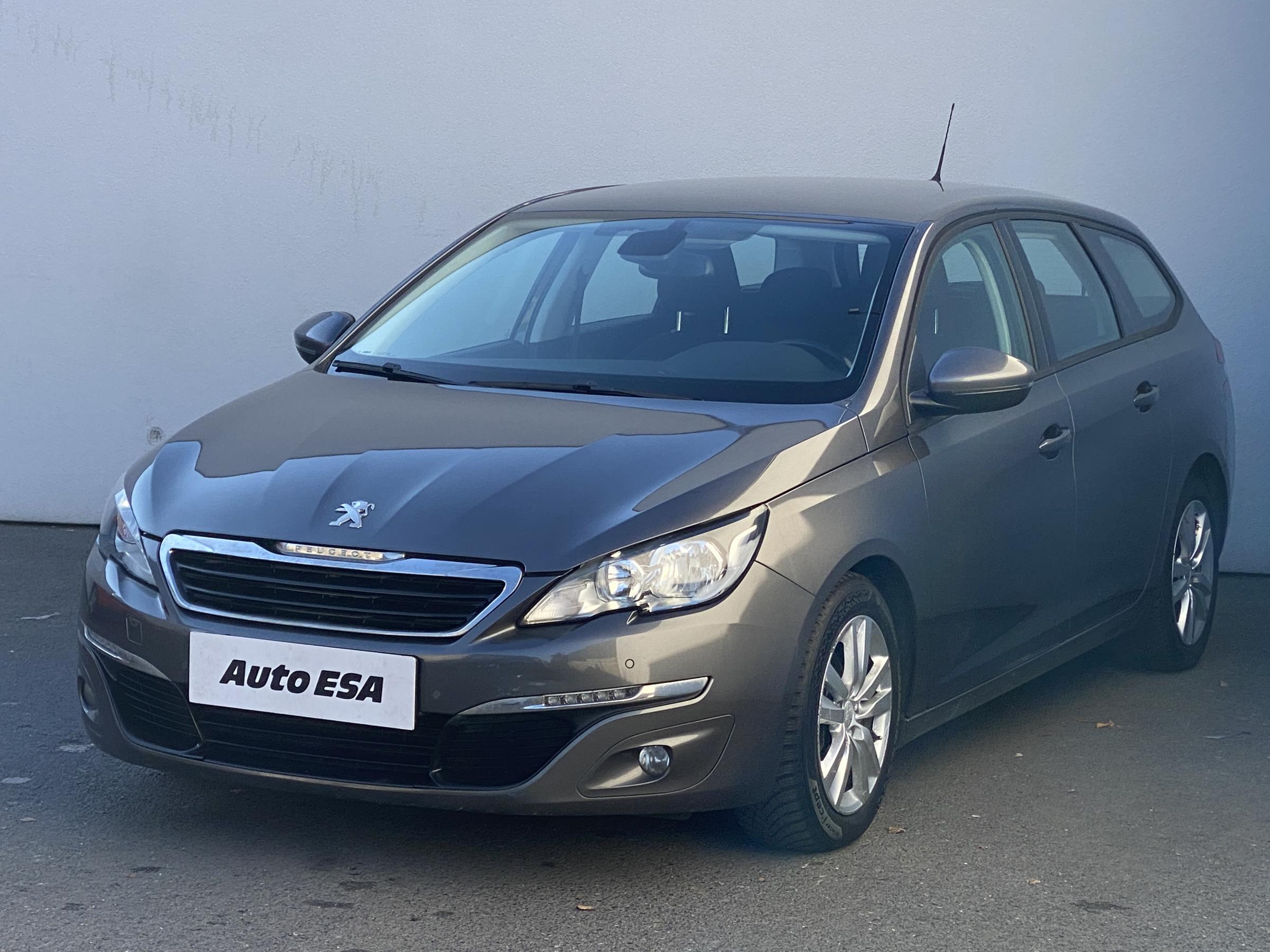 Peugeot 308, 2016 - pohled č. 3