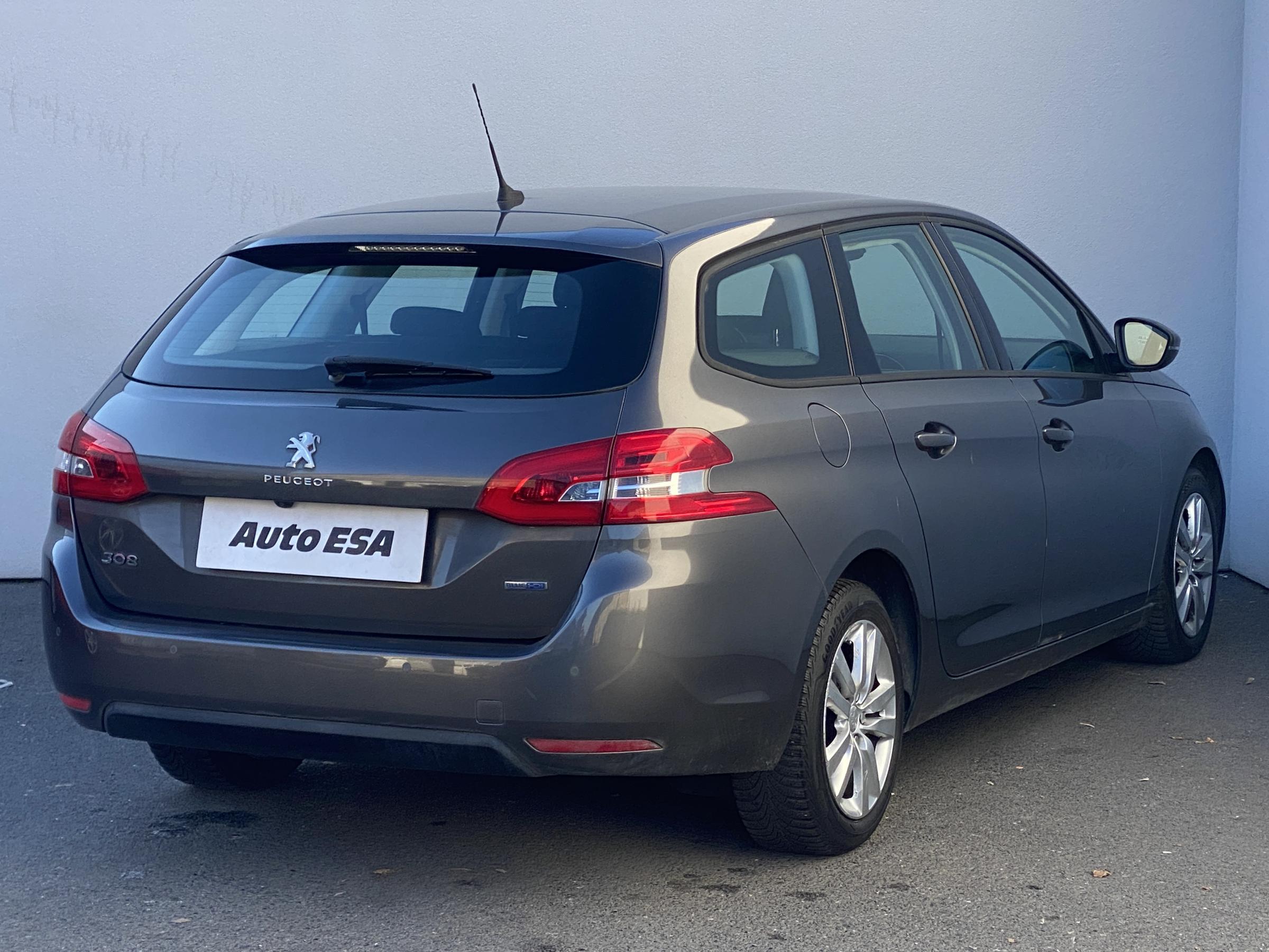 Peugeot 308, 2016 - pohled č. 4
