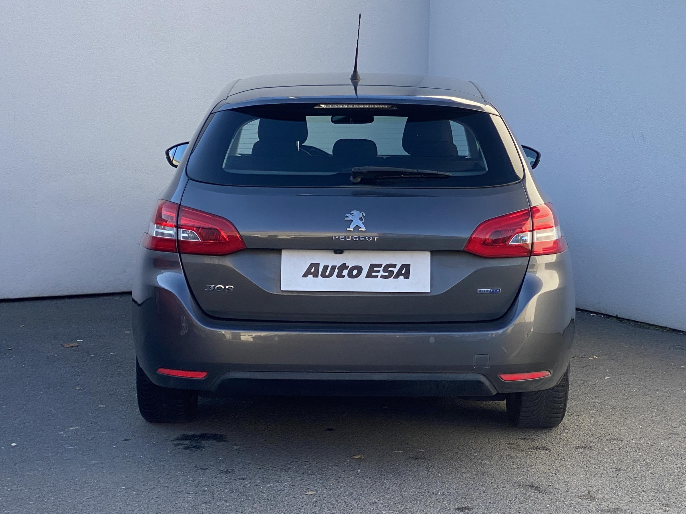 Peugeot 308, 2016 - pohled č. 5