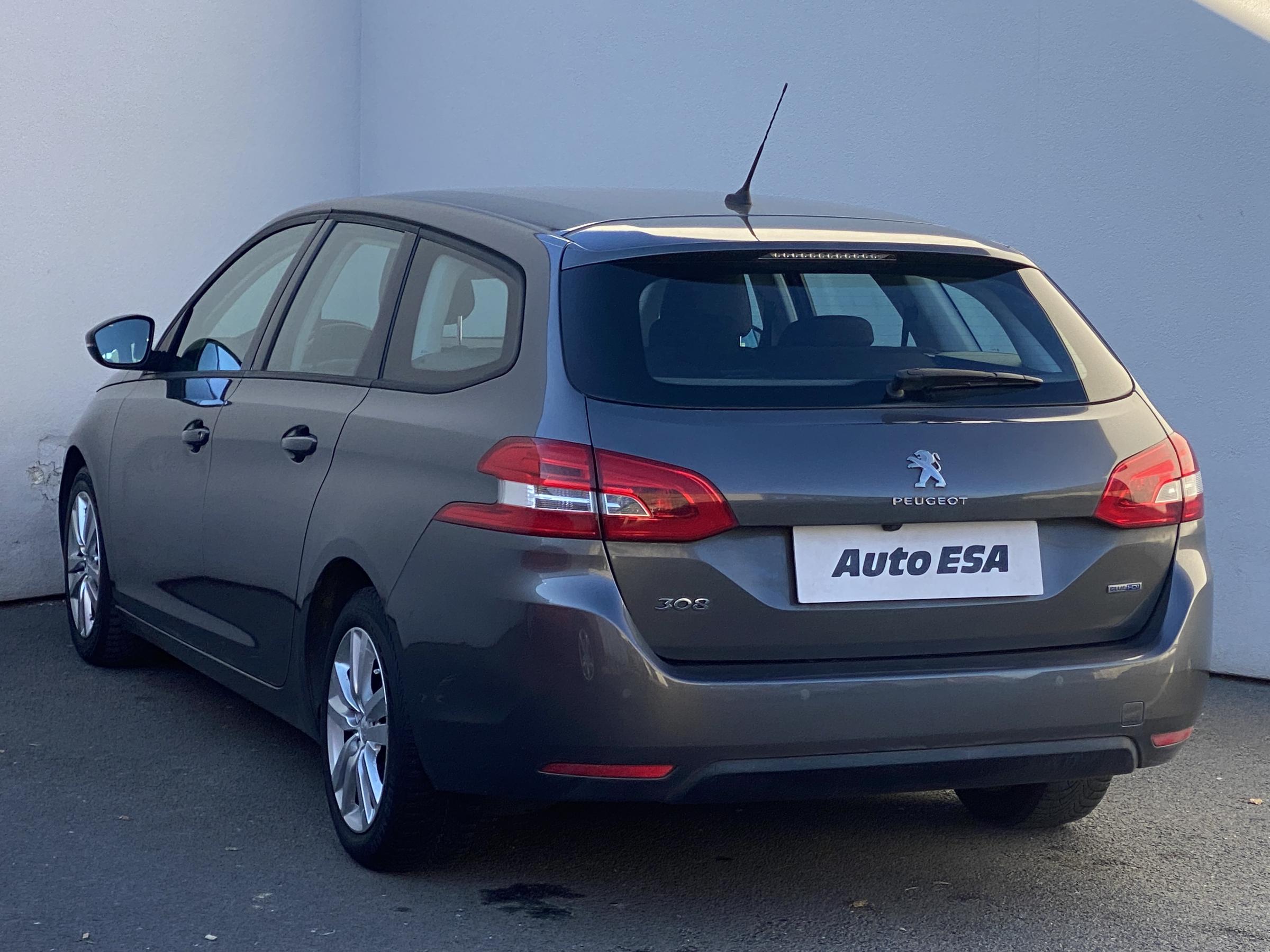 Peugeot 308, 2016 - pohled č. 6