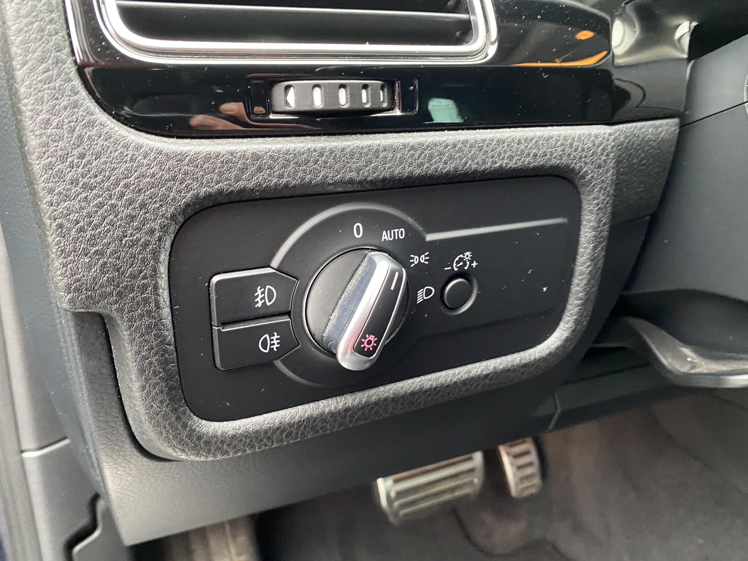 Volkswagen Touareg, 2014 - pohled č. 15