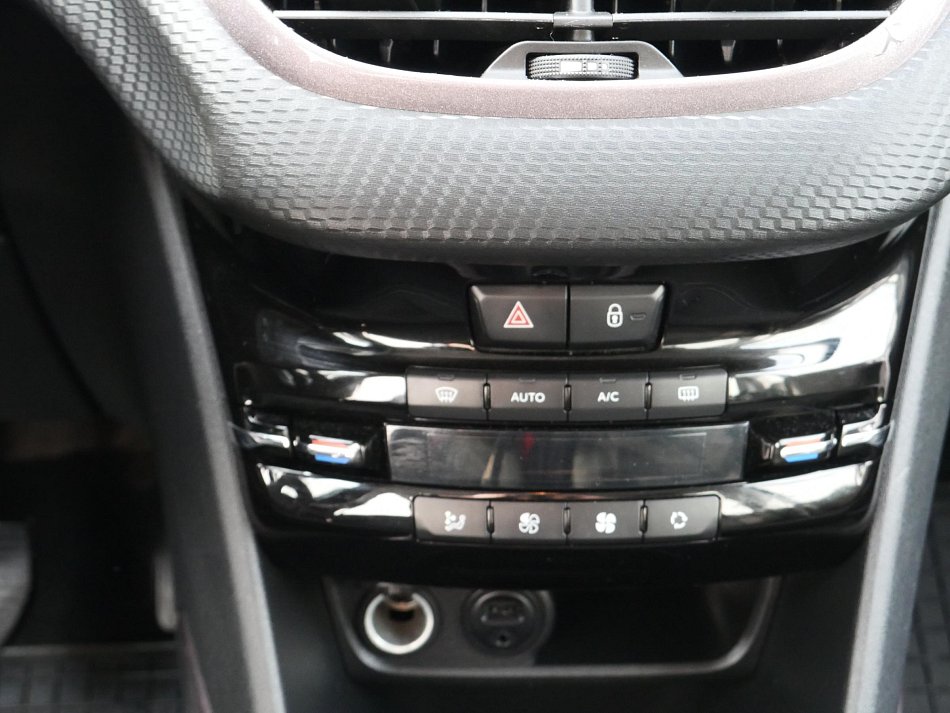 Peugeot 2008 1.6 HDi 