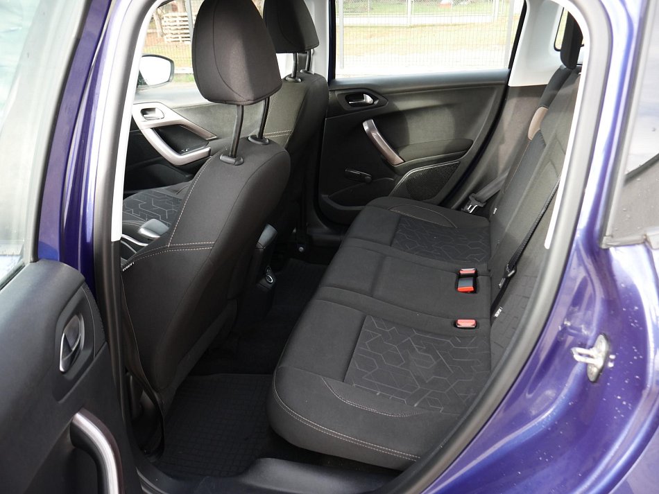 Peugeot 2008 1.6 HDi 