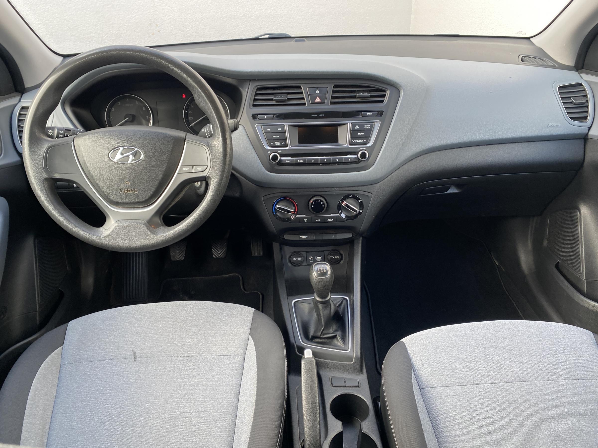 Hyundai i20, 2015 - pohled č. 8