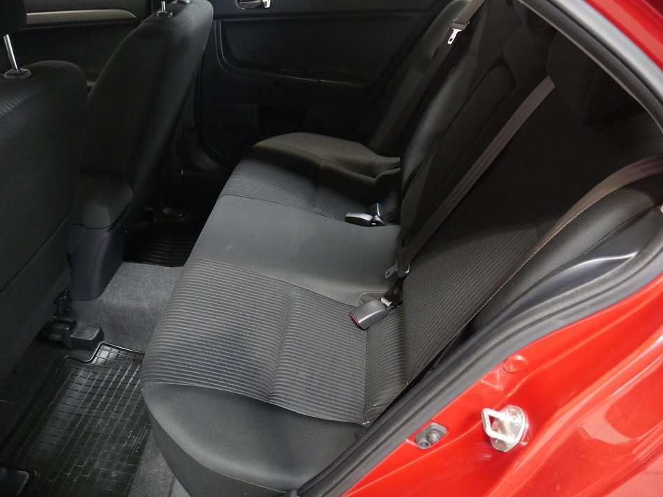 Mitsubishi Lancer 1.6i 