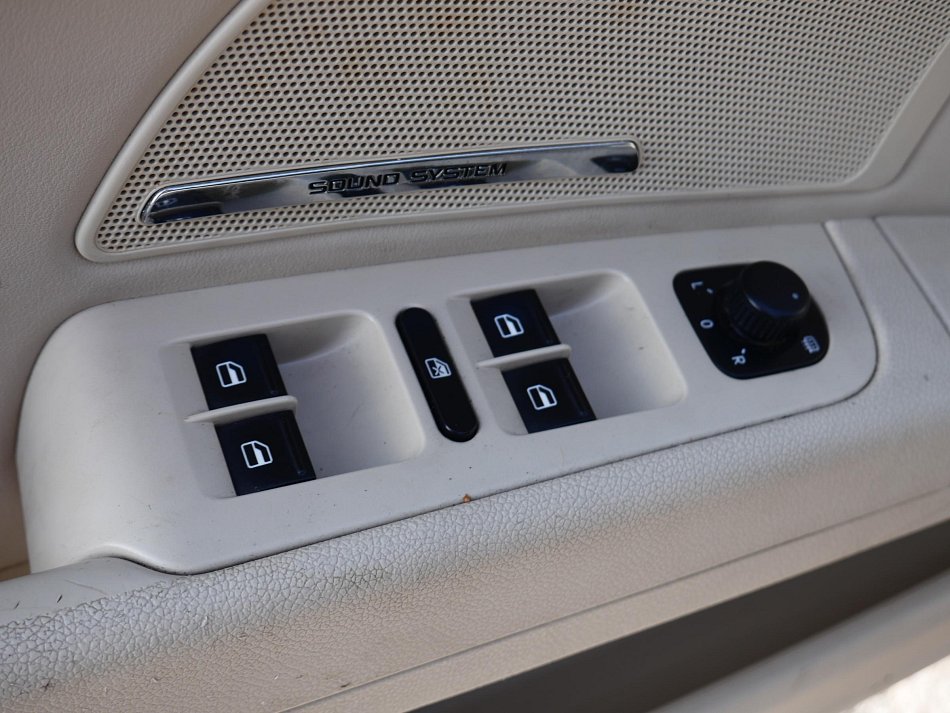 Škoda Superb II 2.0 TDi Elegance