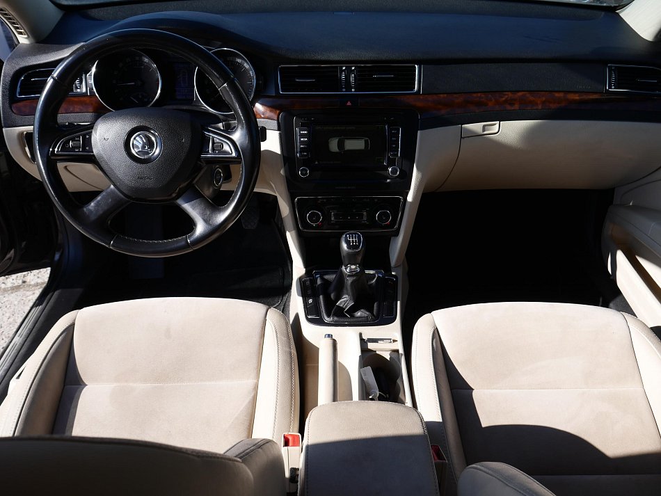 Škoda Superb II 2.0 TDi Elegance