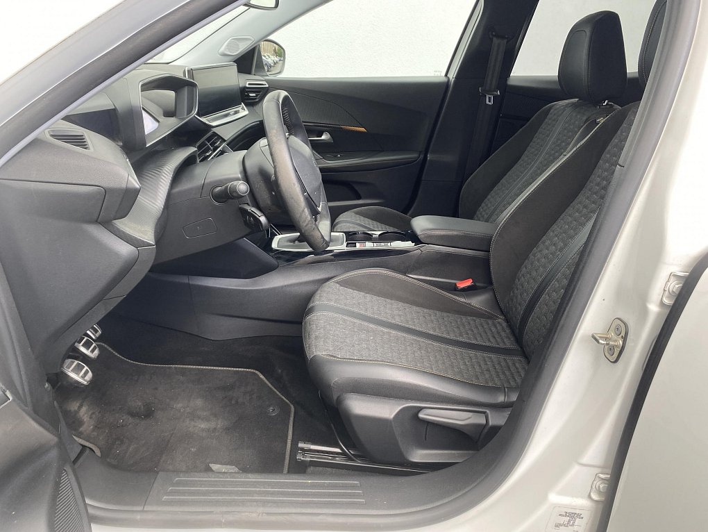Peugeot 2008 1.2 PT Allure