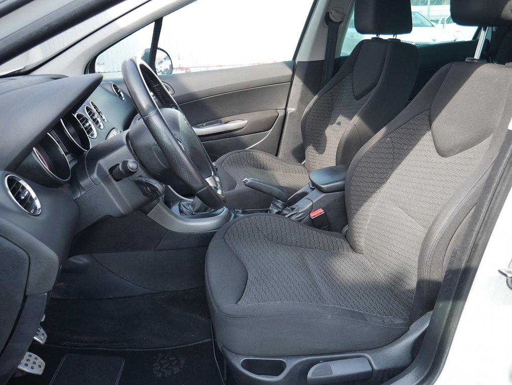 Peugeot 308 1.6 HDI 