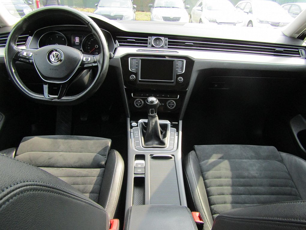 Volkswagen Passat 2.0 TDi 