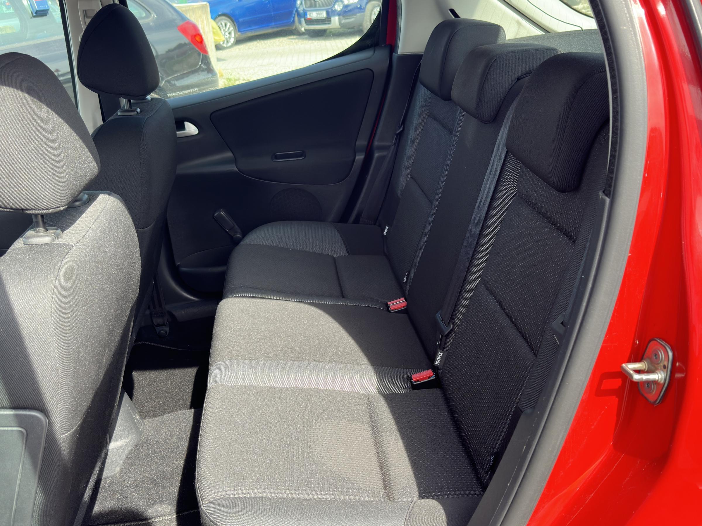 Peugeot 207, 2012 - pohled č. 10