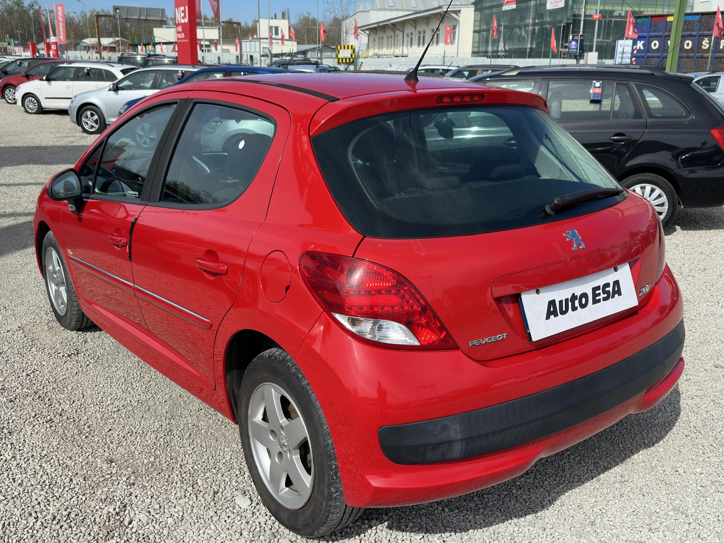 Peugeot 207, 2012 - pohled č. 6