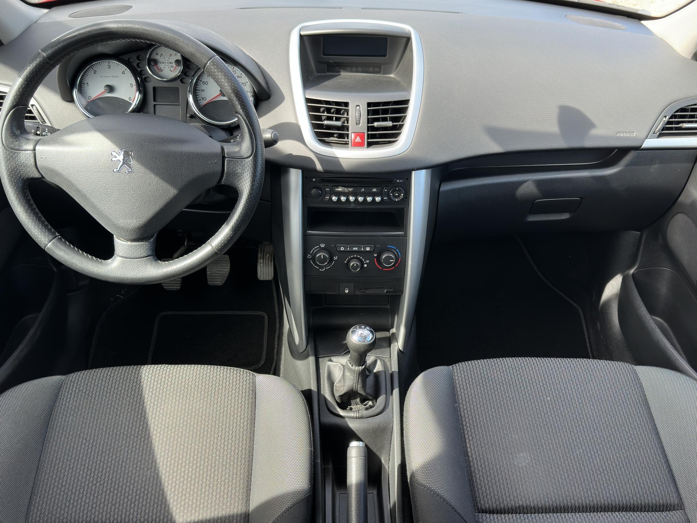 Peugeot 207, 2012 - pohled č. 8