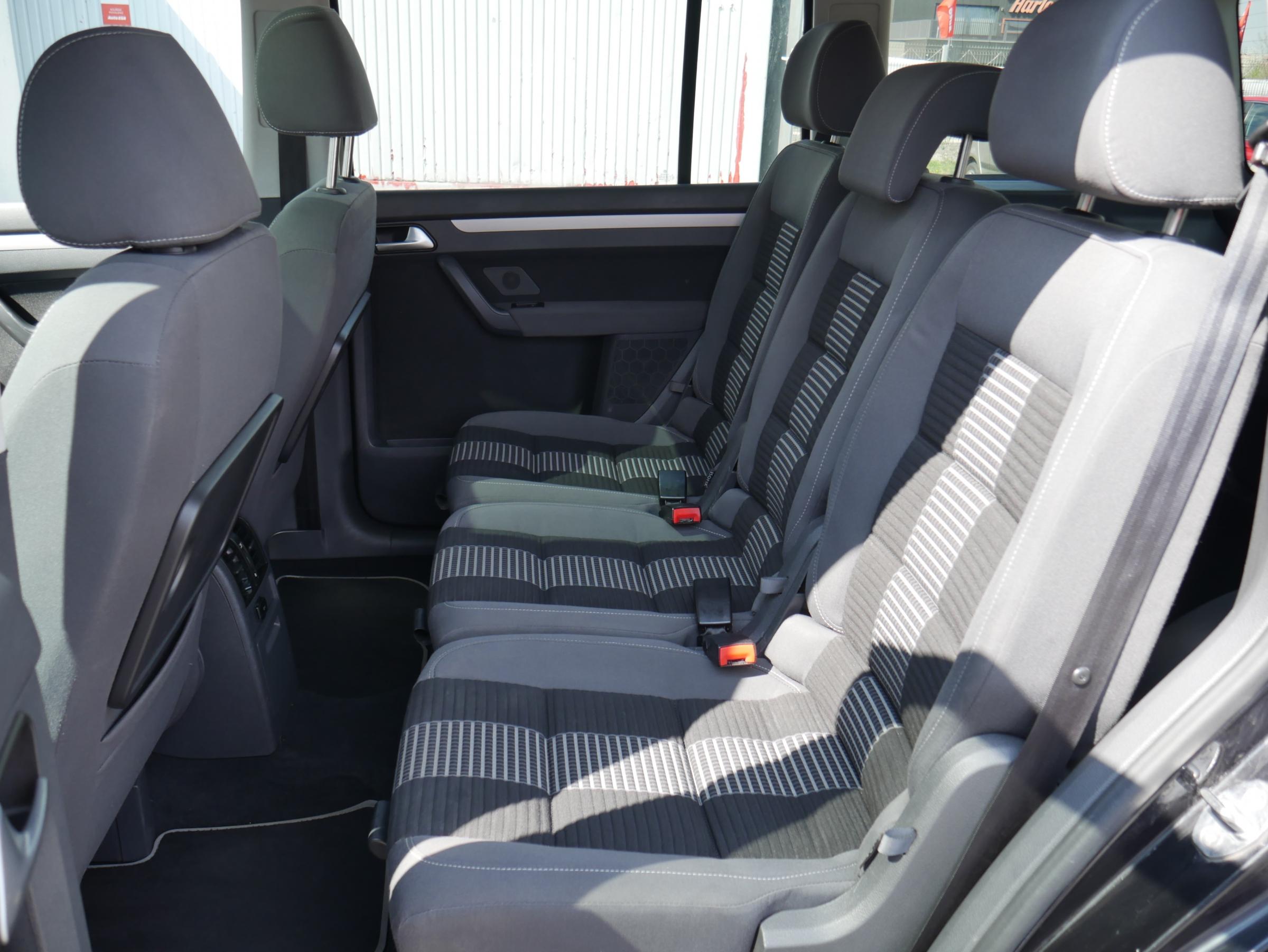 Volkswagen Touran, 2008 - pohled č. 10