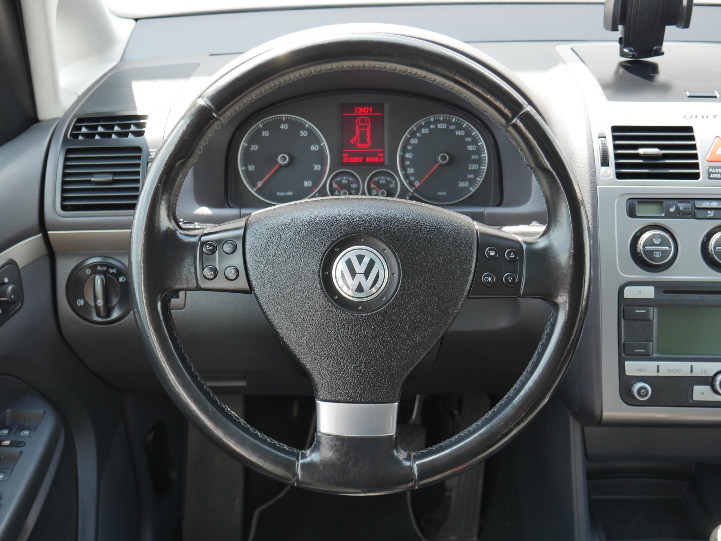 Volkswagen Touran, 2008 - pohled č. 11