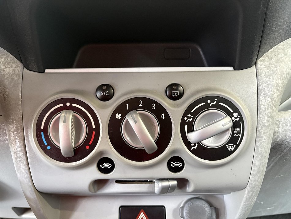 Suzuki Alto 1.0i 