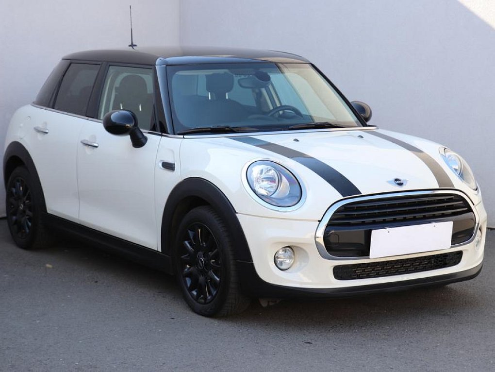Mini Cooper 2.0 i 