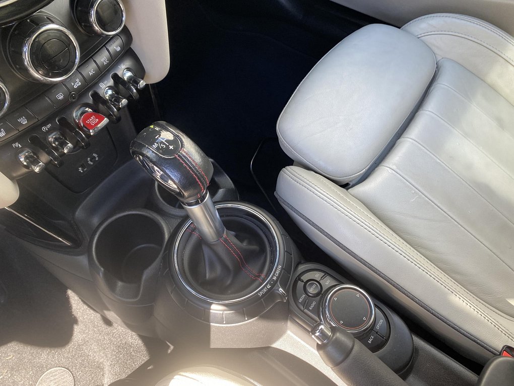 Mini Cooper 2.0 i 