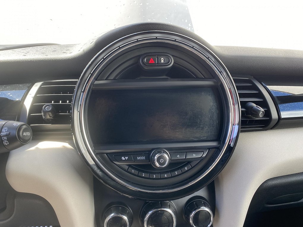 Mini Cooper 2.0 i 