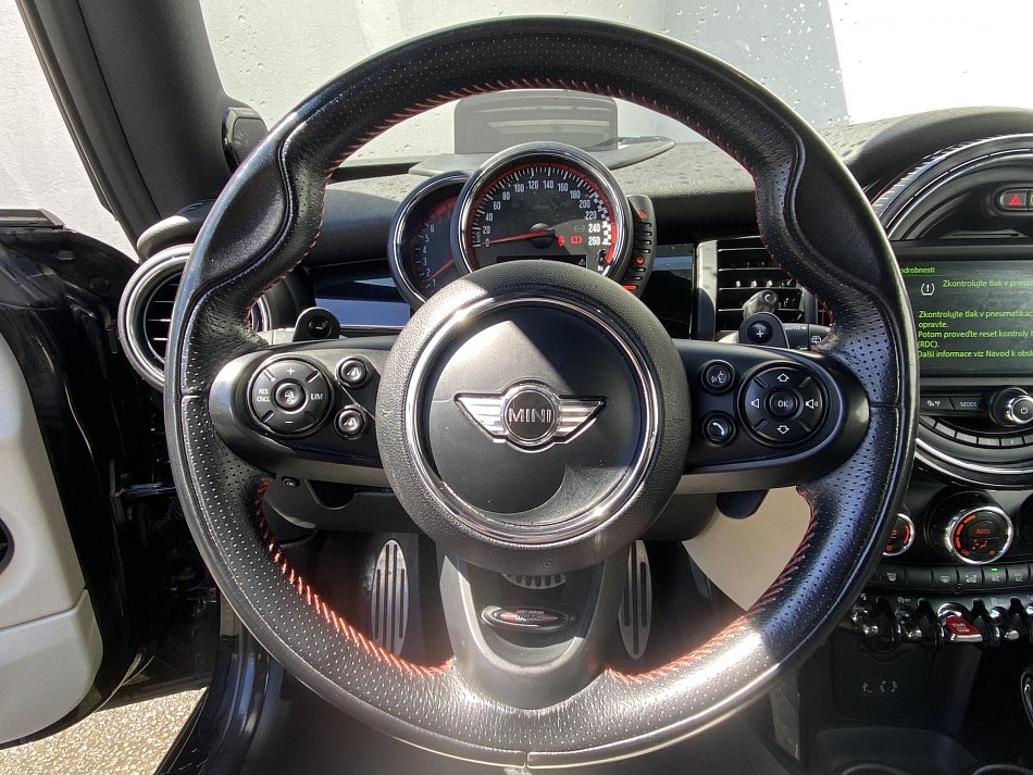 Mini Cooper 2.0 i 