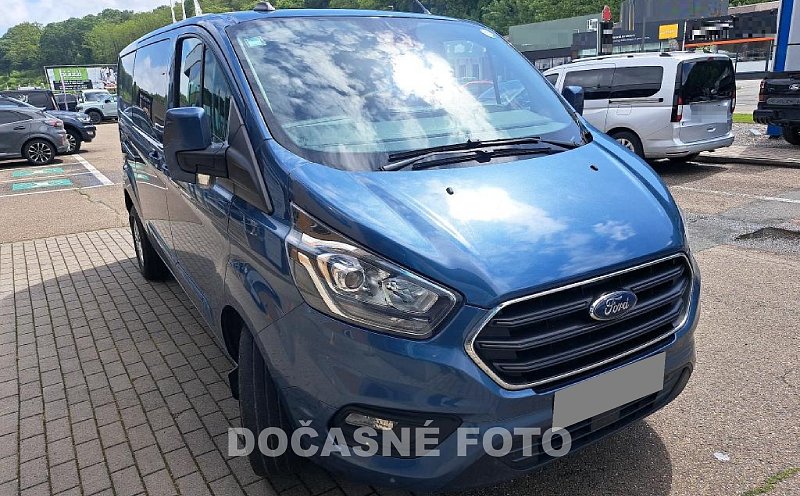 Ford Transit Custom 2.0TDCi Limited L2H1 5míst