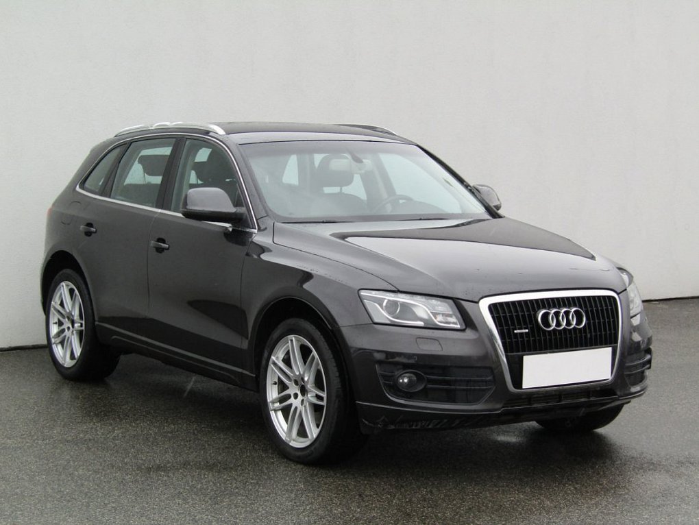 Audi Q5 2.0 TDi S-line Quattro