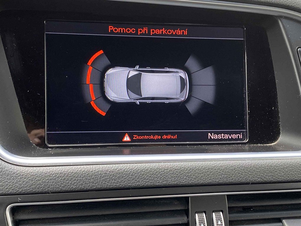 Audi Q5 2.0TDi S-line quattro