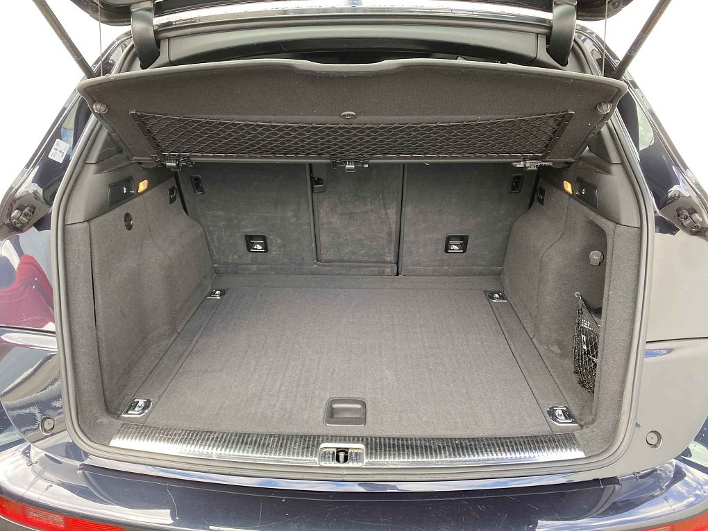 Audi Q5 2.0TDi S-line quattro