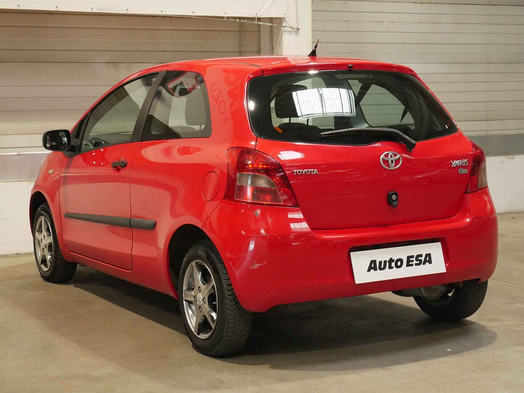 Toyota Yaris 1.0i 