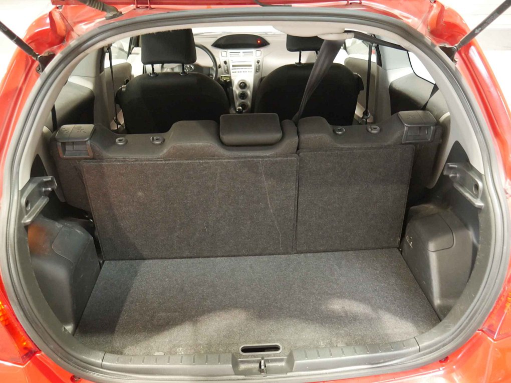 Toyota Yaris 1.0i 