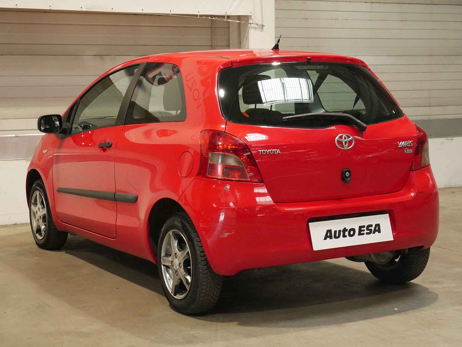 Toyota Yaris 1.0i 