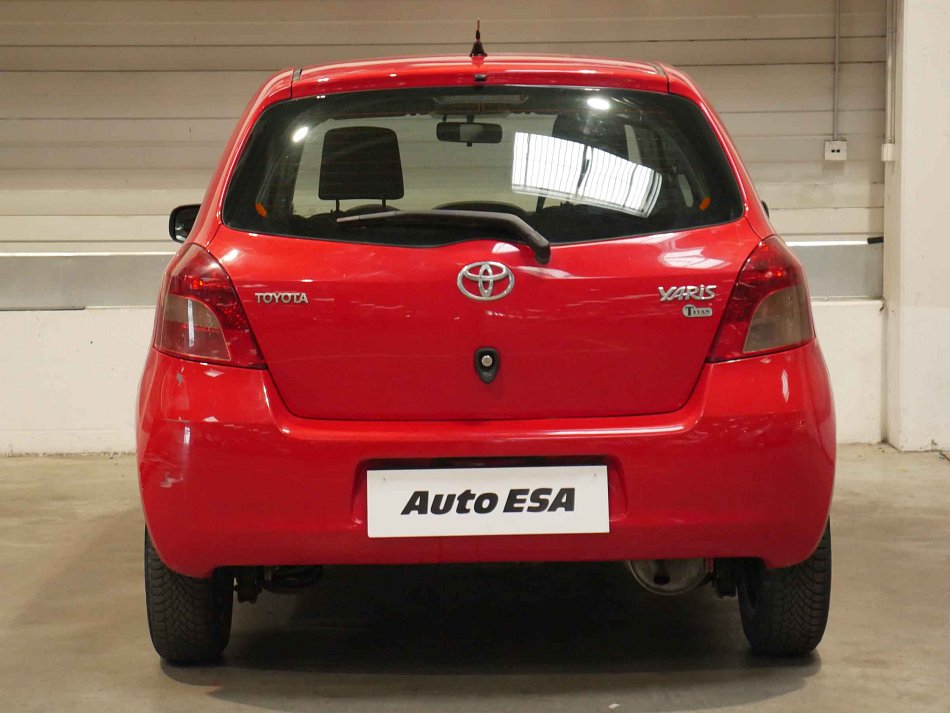 Toyota Yaris 1.0i 