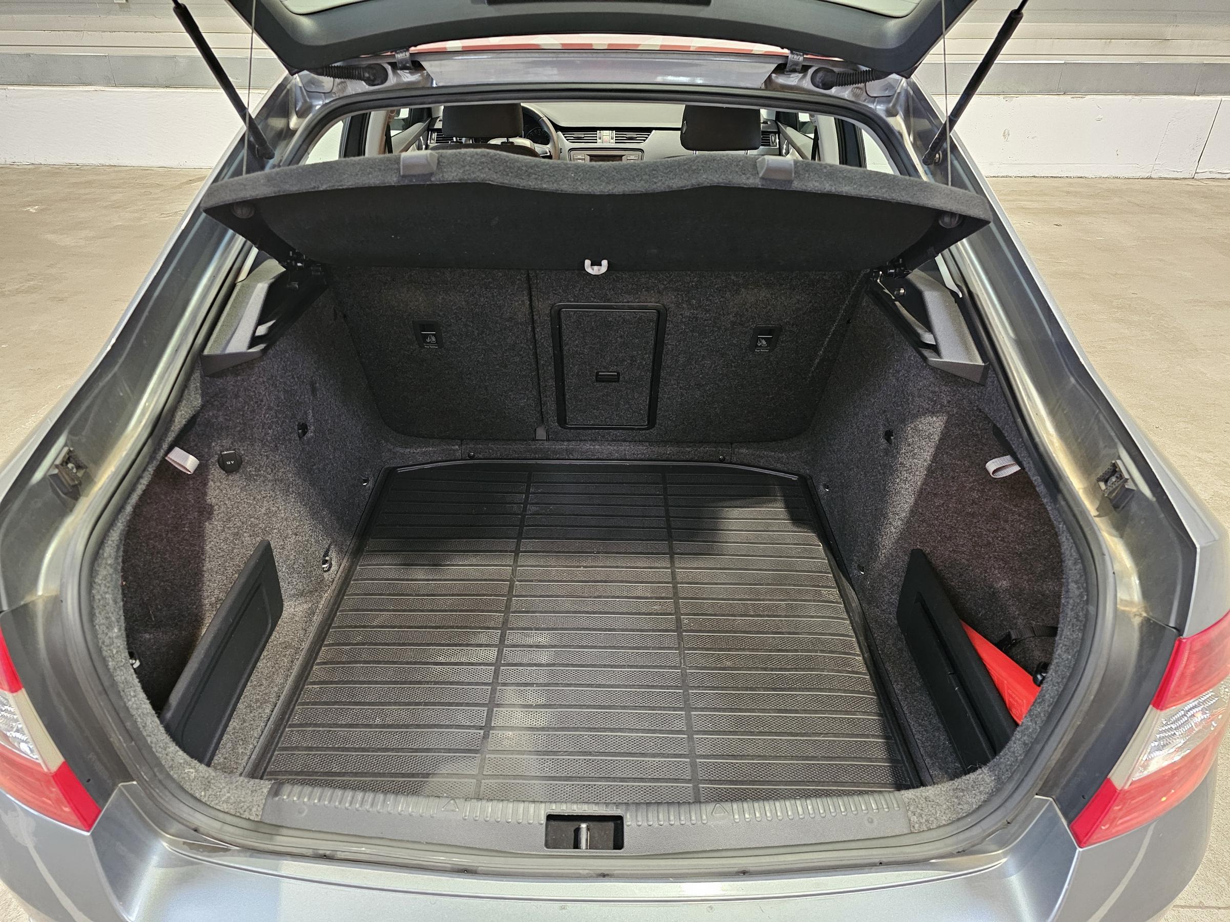 Škoda Octavia III, 2013 - pohled č. 8