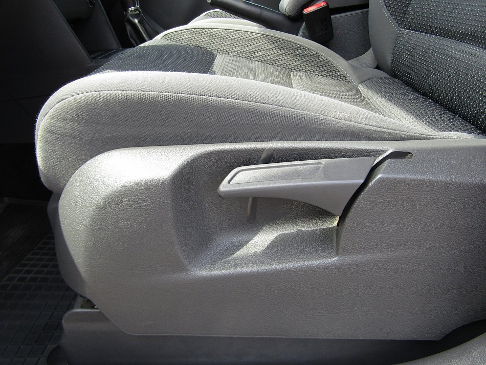 Volkswagen Touran 1.6 TDi 