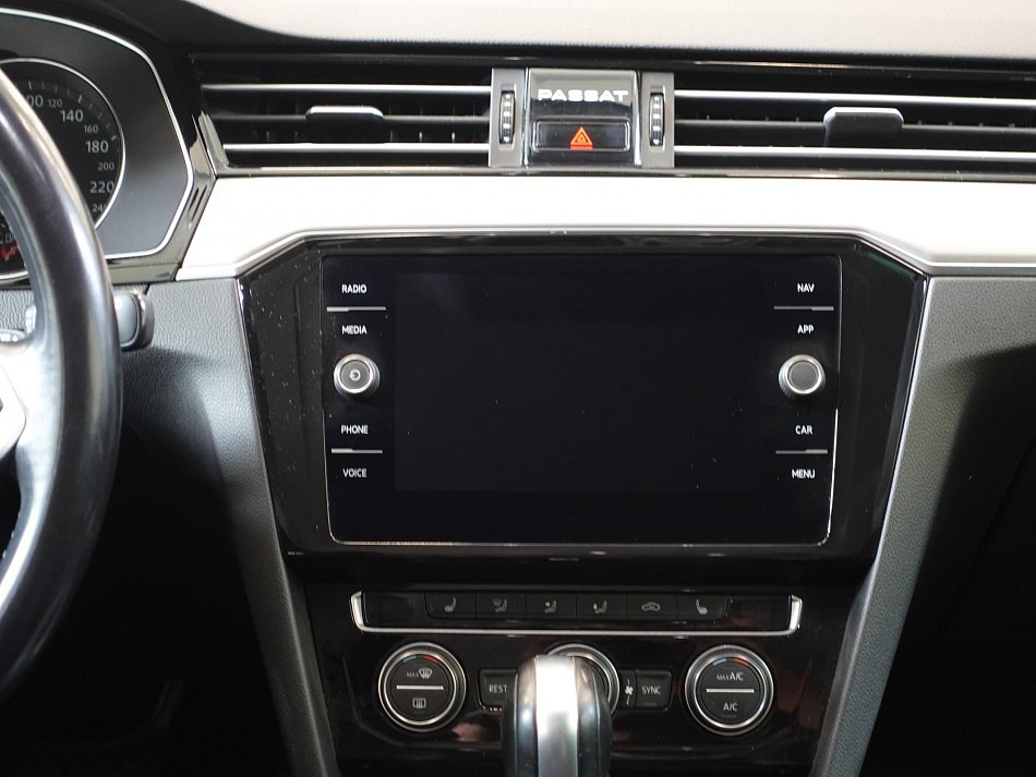 Volkswagen Passat 2.0TDi 