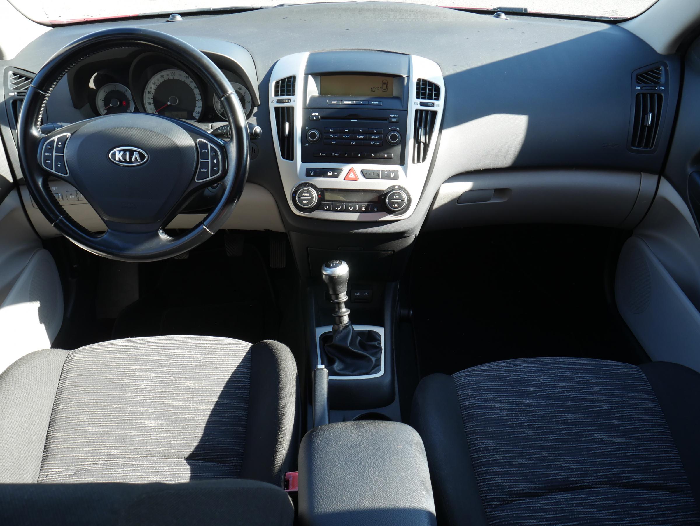 Kia Cee´d, 2010 - pohled č. 8