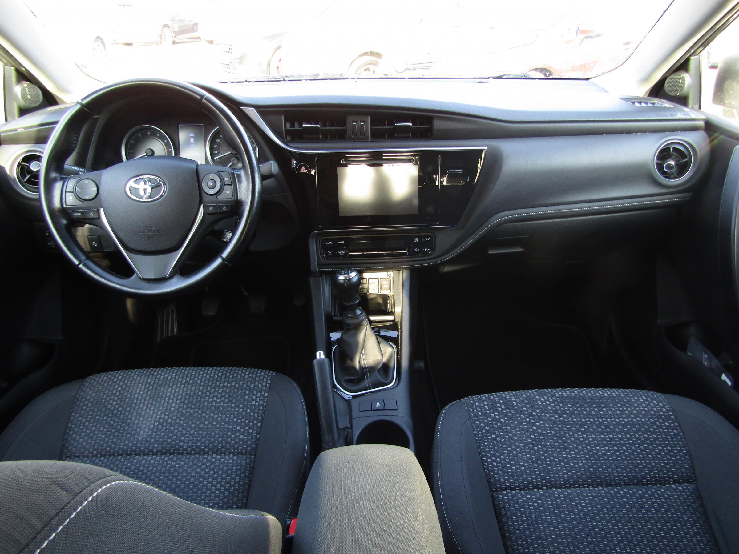 Toyota Corolla, 2017 - pohled č. 8