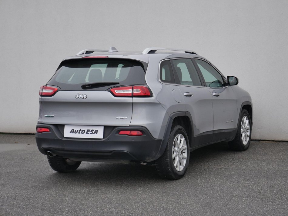 Jeep Cherokee 2.0 MTJ Longitude