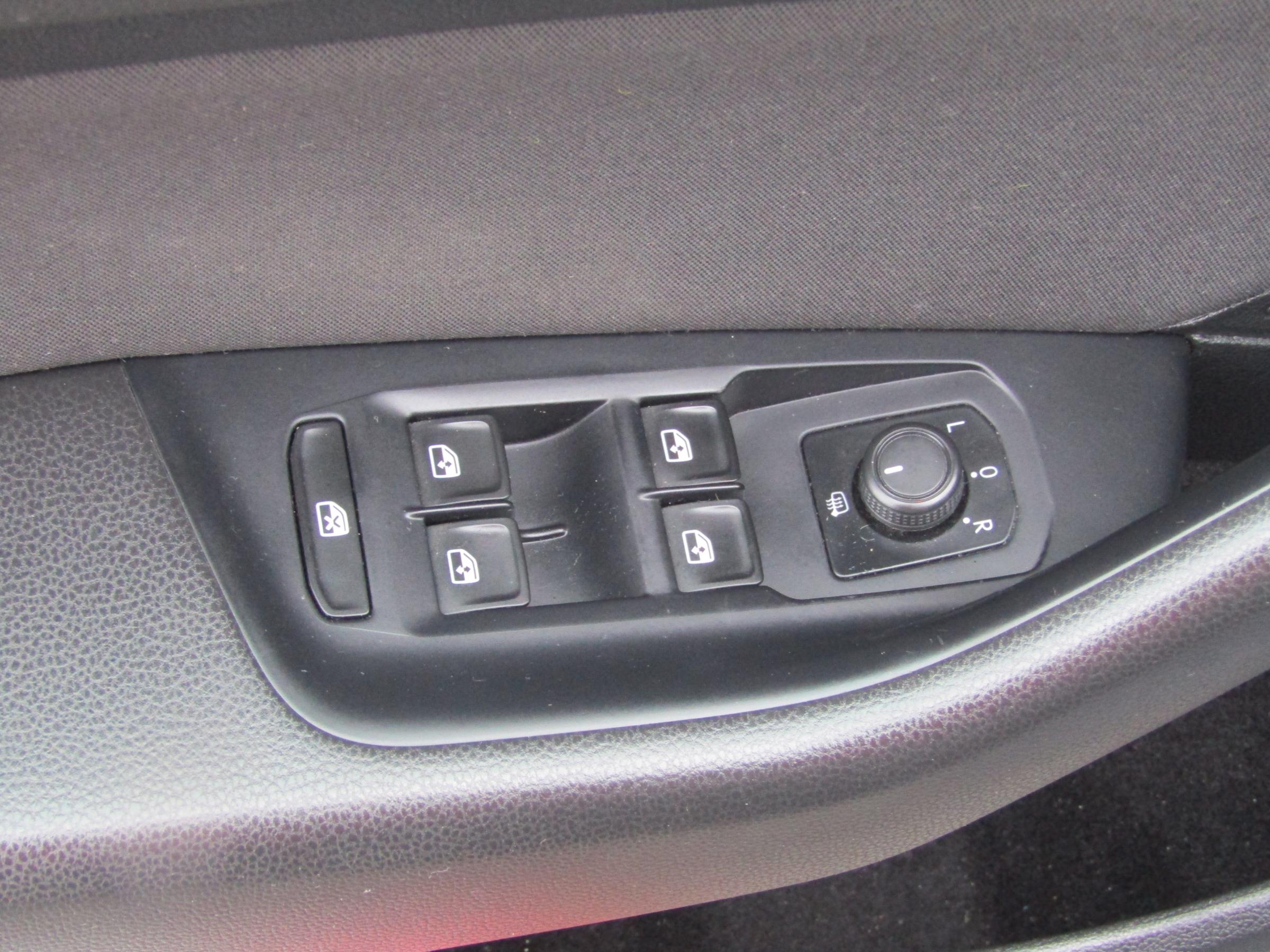 Volkswagen Passat, 2015 - pohled č. 11