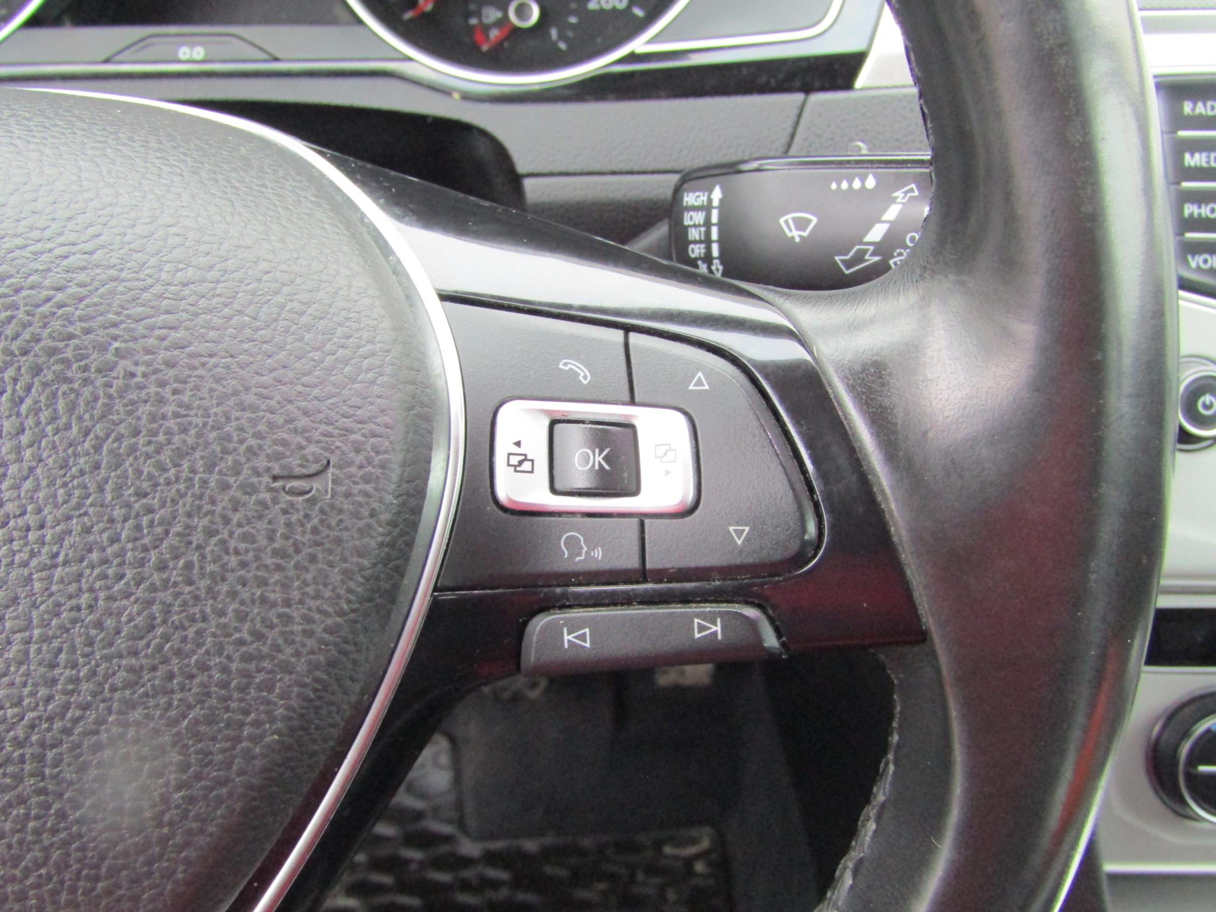 Volkswagen Passat, 2015 - pohled č. 17