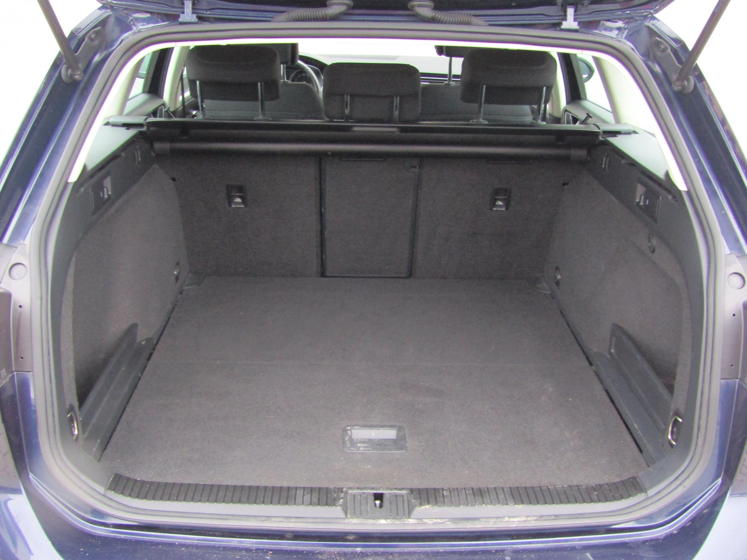 Volkswagen Passat, 2015 - pohled č. 7