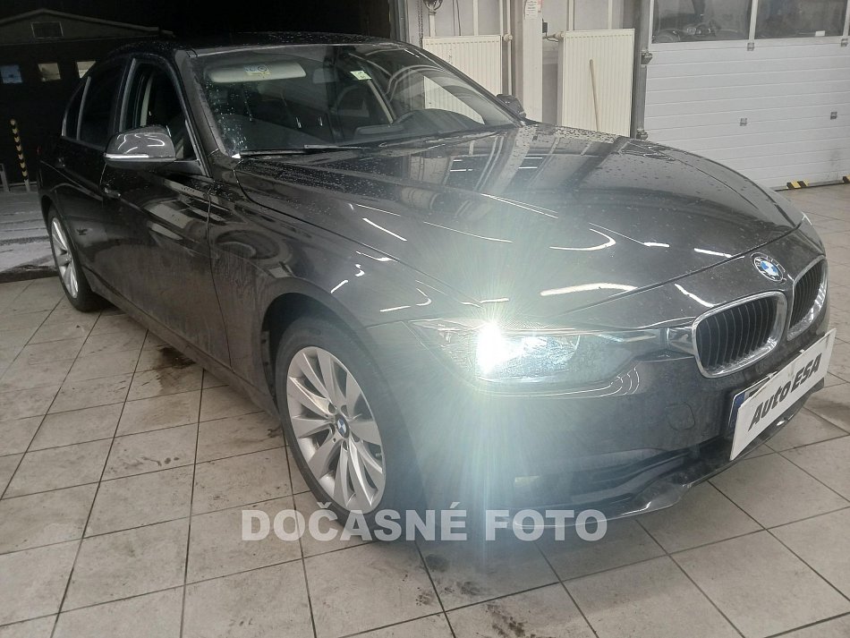 BMW Řada 3 1.5 