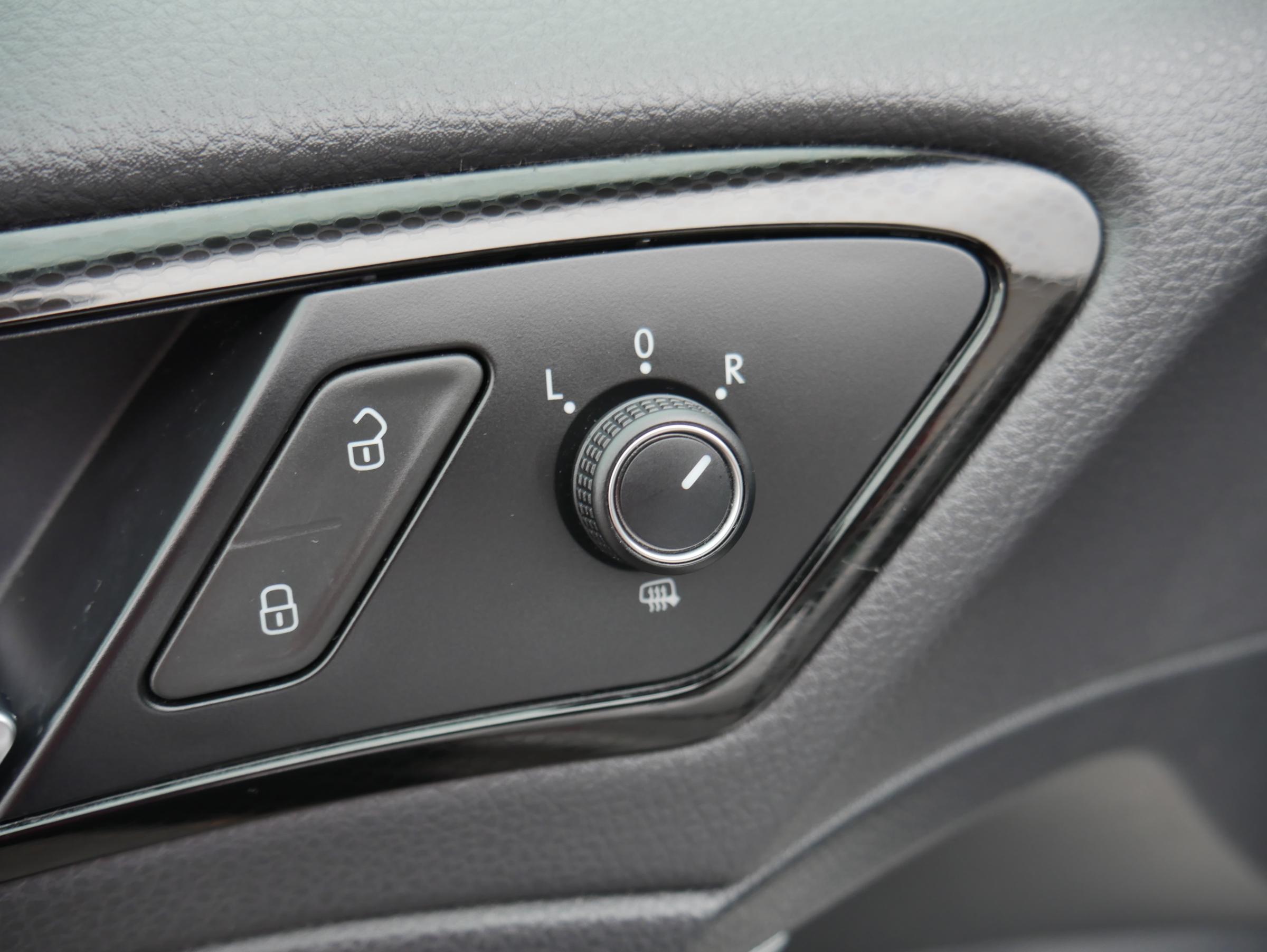 Volkswagen Golf, 2012 - pohled č. 16