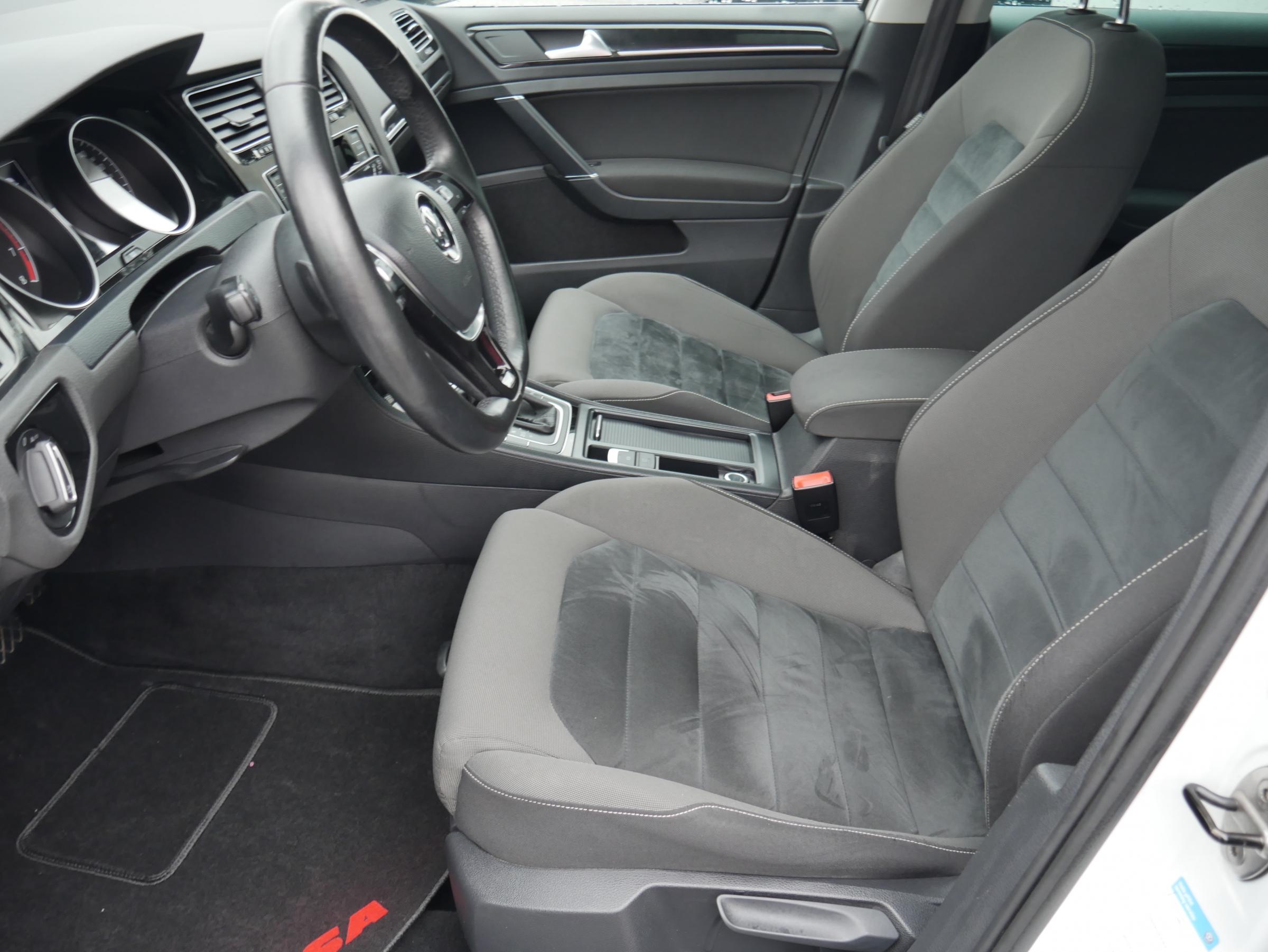 Volkswagen Golf, 2012 - pohled č. 9