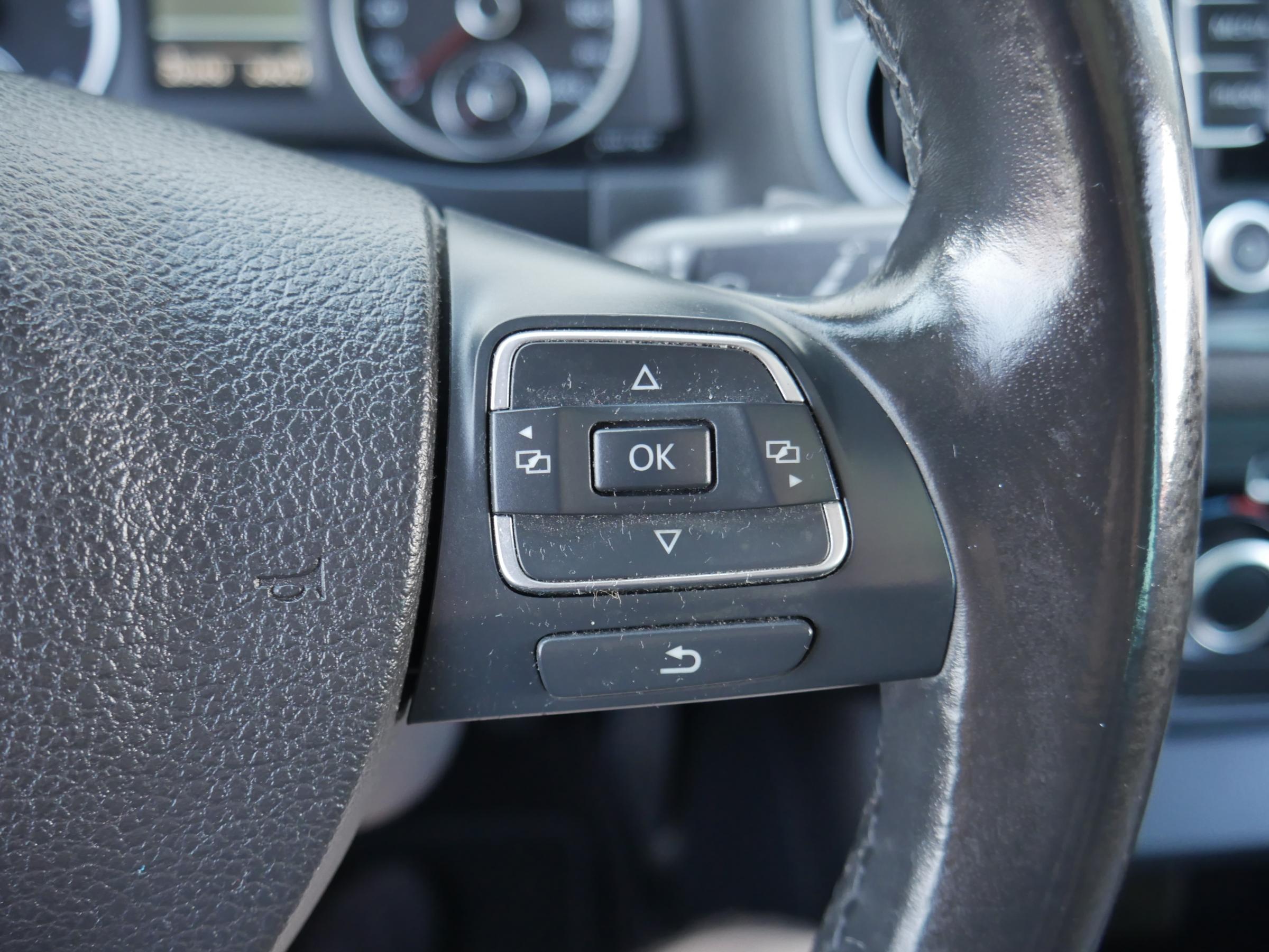 Volkswagen Tiguan, 2012 - pohled č. 13